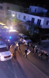 Πεδίο μάχης ξανά η Χλώρακα: Φωτιές, δακρυγόνα και συλλήψεις (ΒΙΝΤΕΟ)