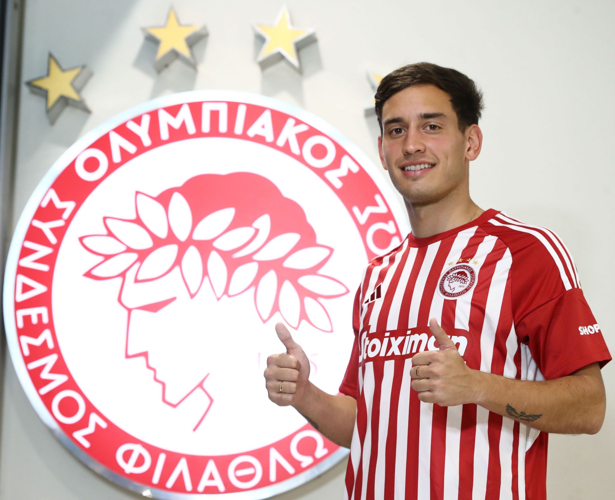 Έσε: «Ξέρω τι σημαίνει Ολυμπιακός» (ΒΙΝΤΕΟ)