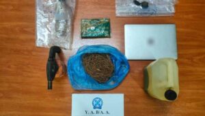 Προσανάμματα και φλόγιστρο στην οικία του 45χρονου που συνελήφθη για εμπρησμό