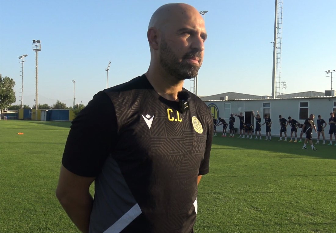 Χαραλάμπους: «Η ομάδα θα βελτιώνεται παιχνίδι με παιχνίδι» (ΒΙΝΤΕΟ)