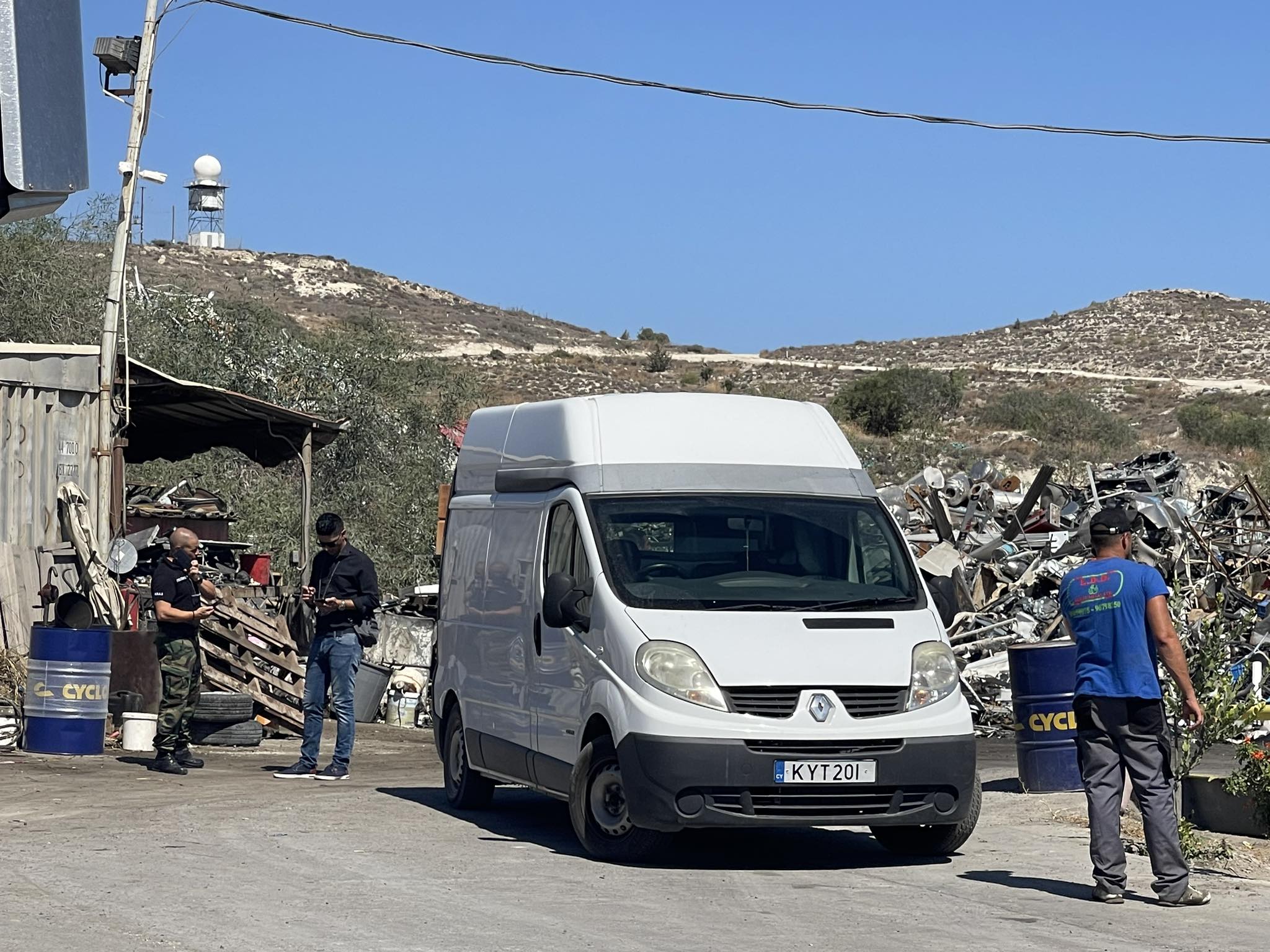 Πέρασε την οπλοβομβίδα για μοτέρ: Έτσι έγινε η έκρηξη στην Αραδίππου (ΒΙΝΤΕΟ)