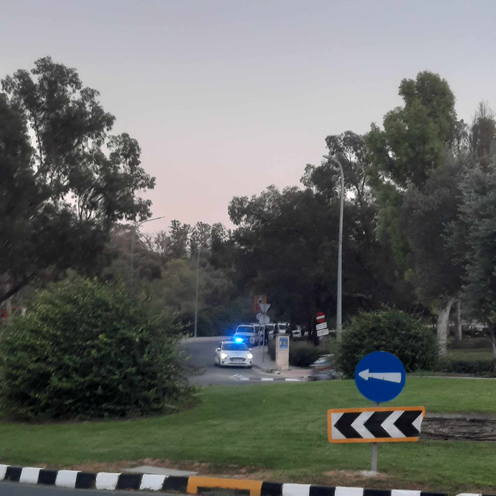 Χειροπέδες σε 3 νεαρούς: Σε θέση «μάχης» η Αστυνομία υπό τον φόβο επεισοδίων