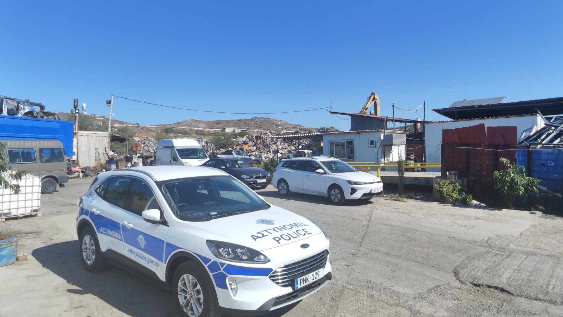 Εδώ σημειώθηκε η έκρηξη στην Αραδίππου, τρεις συνολικά τραυματίες (ΦΩΤΟ)