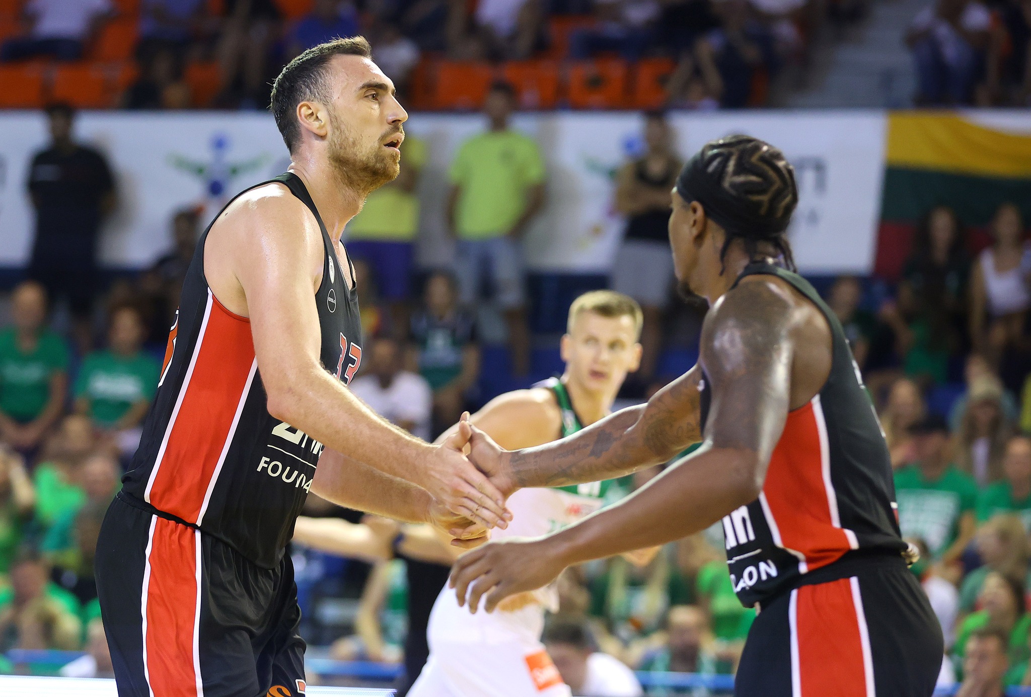 Μιλουτίνοφ:«Ξεχνιέται το θέμα Σλούκα, χαίρομαι που είναι δυνατός ο Παναθηναϊκός»