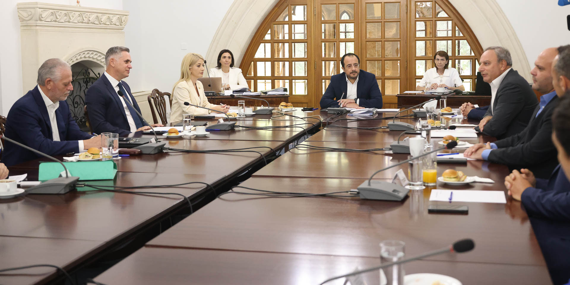 Στηρίζουν τους χειρισμούς ΠτΔ για Πύλα, «δεν είναι ώρα» παραιτήσεων για Χλώρακα