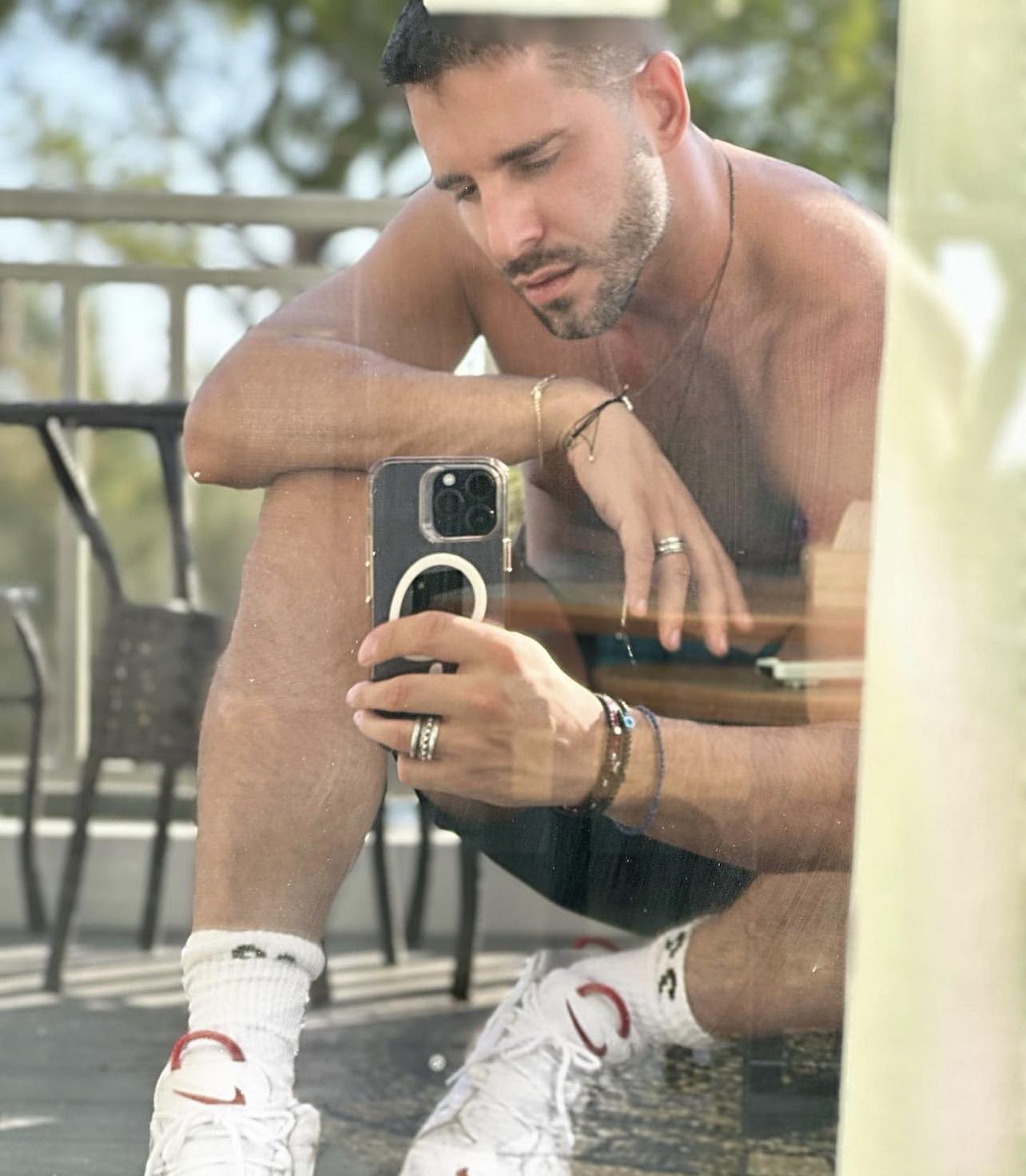 Γιώργος Λιβάνης: Αυτή είναι η τραγουδίστρια που του έχει κλέψει την καρδιά(ΦΩΤΟ)