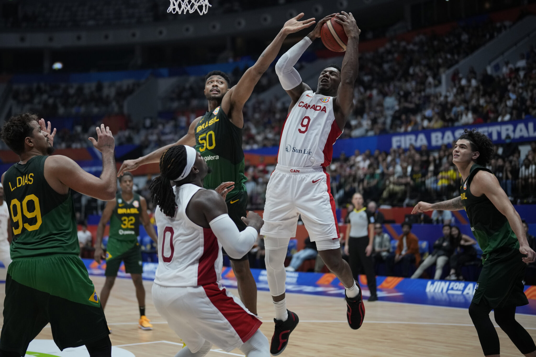 «Στραγγάλισε» τον Καναδά και έβαλε… φωτιά στον όμιλο η Βραζιλία