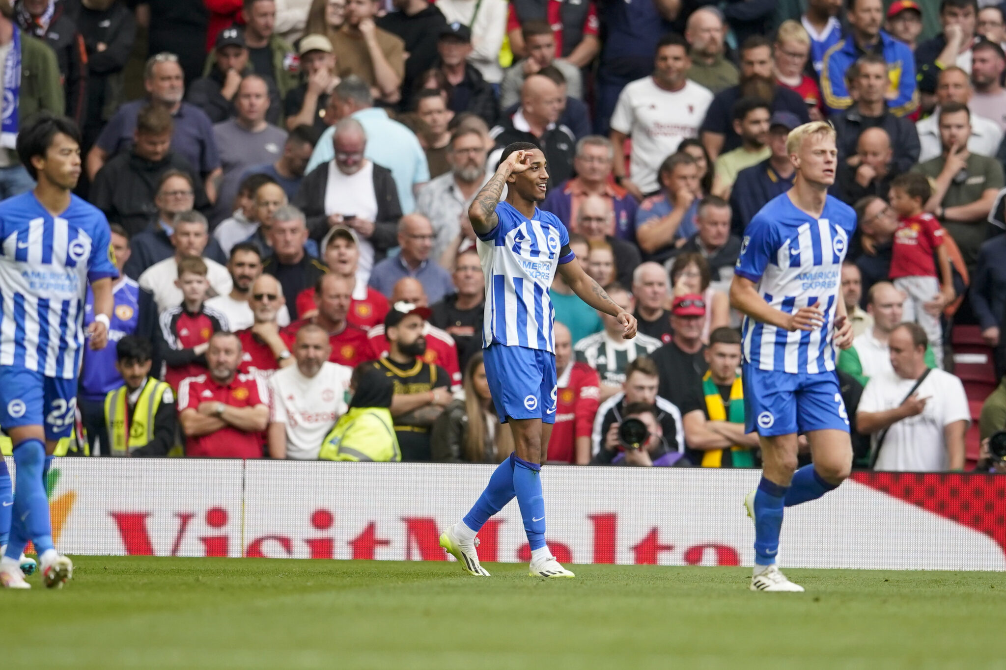 Η Μπράιτον άλλαξε 30 πάσες και σκόραρε κόντρα στη Γιουνάιτεντ (BINTEO)