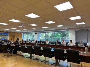 «Δασκάλες σε δημοτικό έκαναν γυμναστική στα παιδιά με το τακούνι»