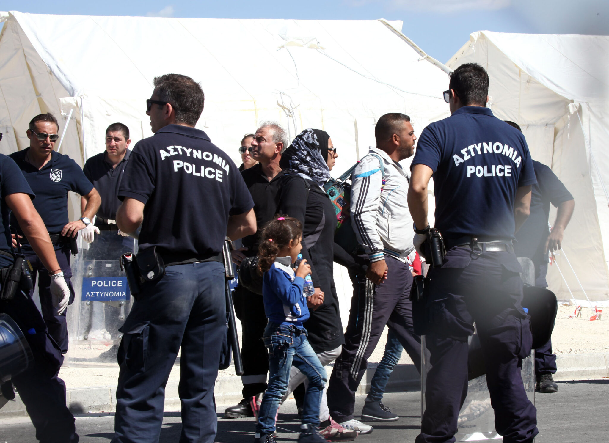 Έτσι έμαθε το ΥΠΕΣ για 500 μετανάστες στο Λίβανο που περιμένουν να έρθουν Κύπρο