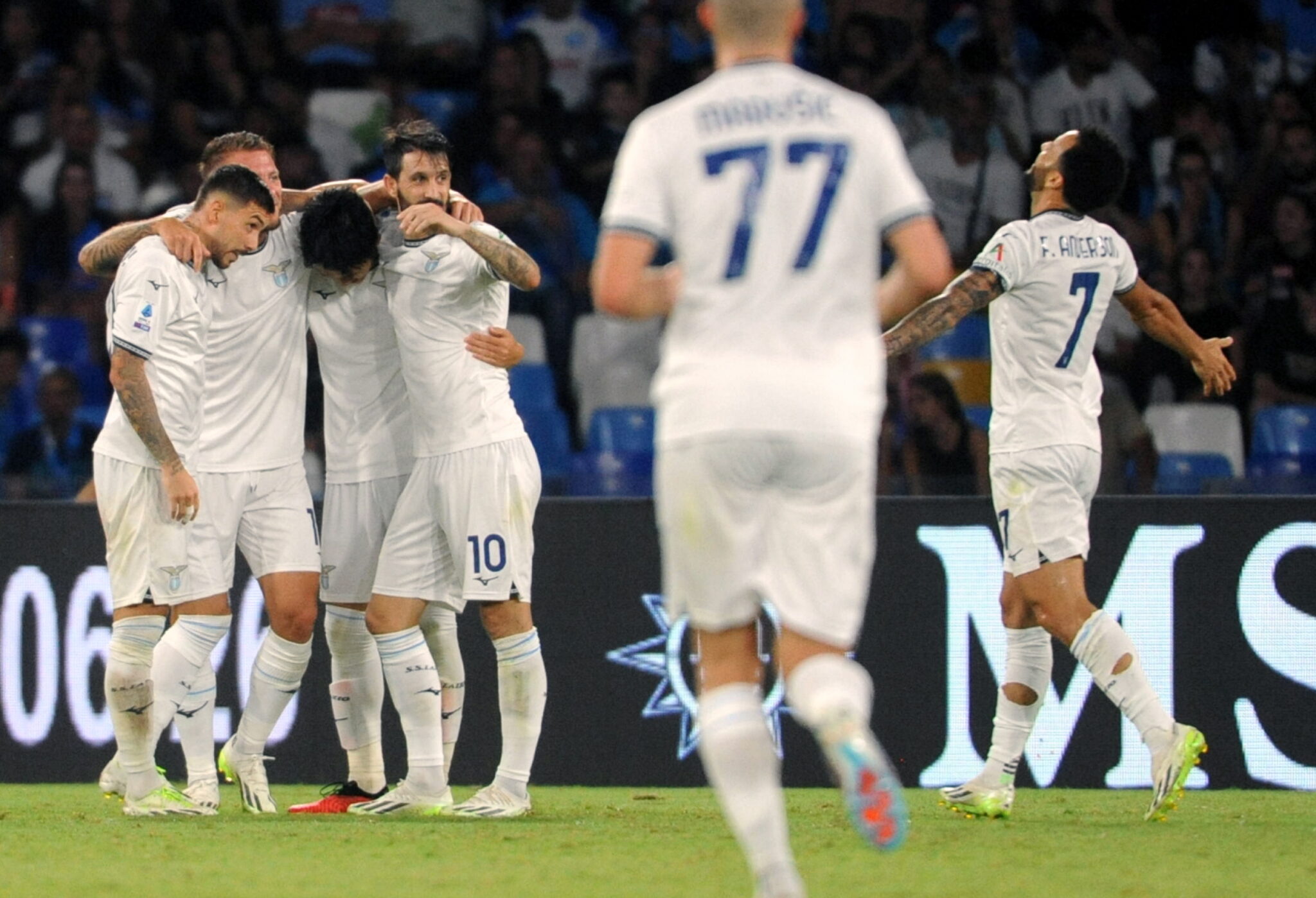 Φανταστική Λάτσιο, ξέρανε τη Νάπολι στο «Ντιέγκο Μαραντόνα»