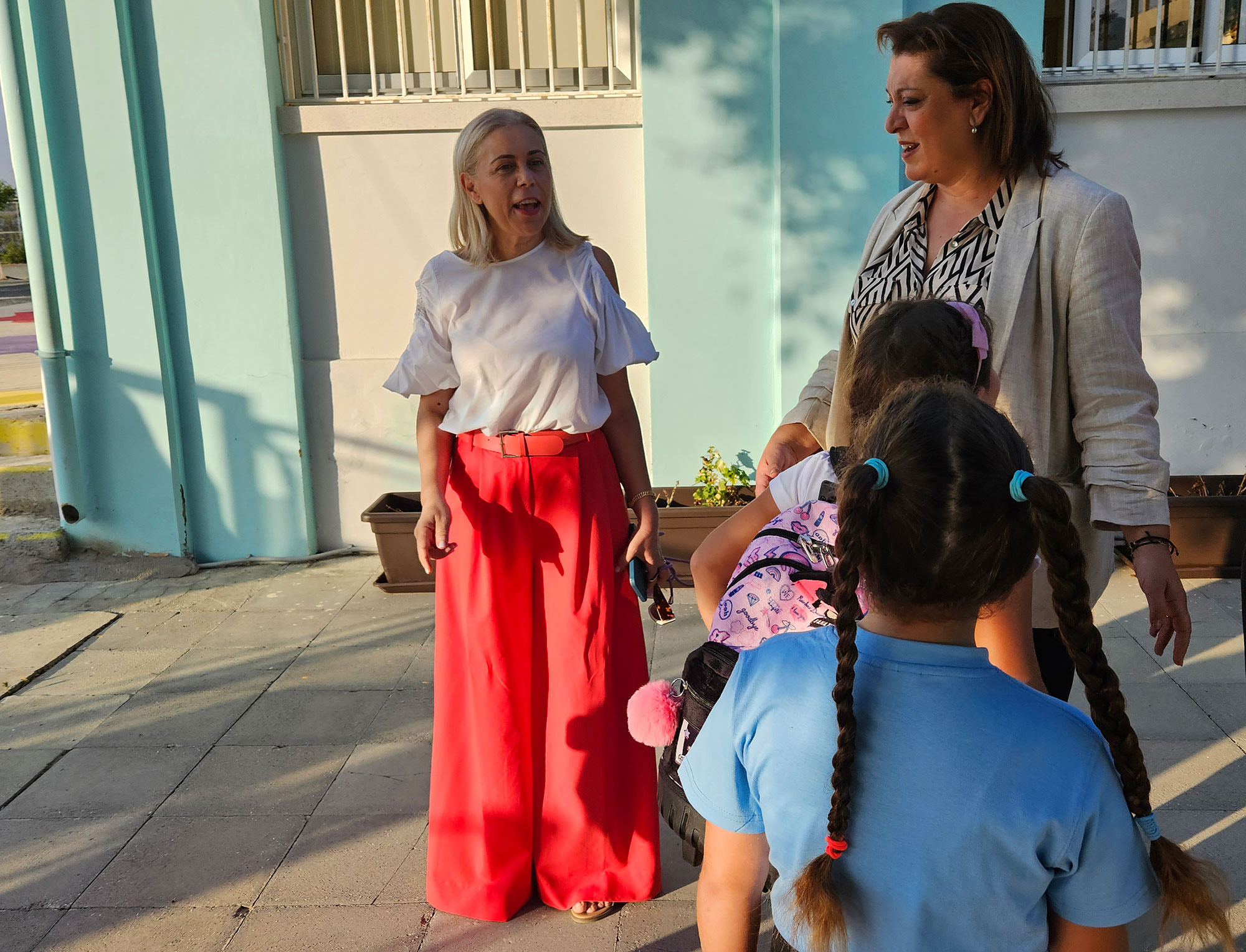 Επέστρεψαν στα θρανία οι μαθητές: Το στοίχημα της Υπ. Παιδείας για τη νέα χρονιά