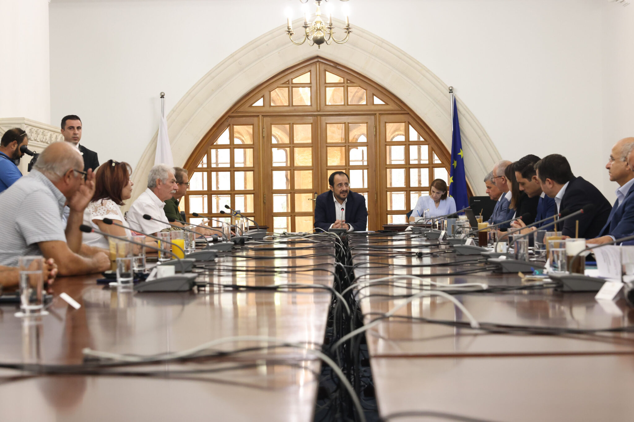 Χρονοδιαγράμματα για ΟΕΔΑ κι ενεργειακό κέντρο Βασιλικού συζήτησαν στο Προεδρικό