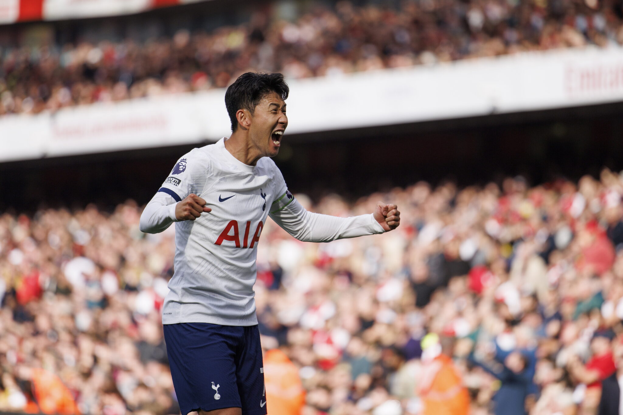 Όρθια με… κανονιές του Σον η αλύγιστη Τότεναμ, νίκες για Λίβερπουλ και Μπράιτον