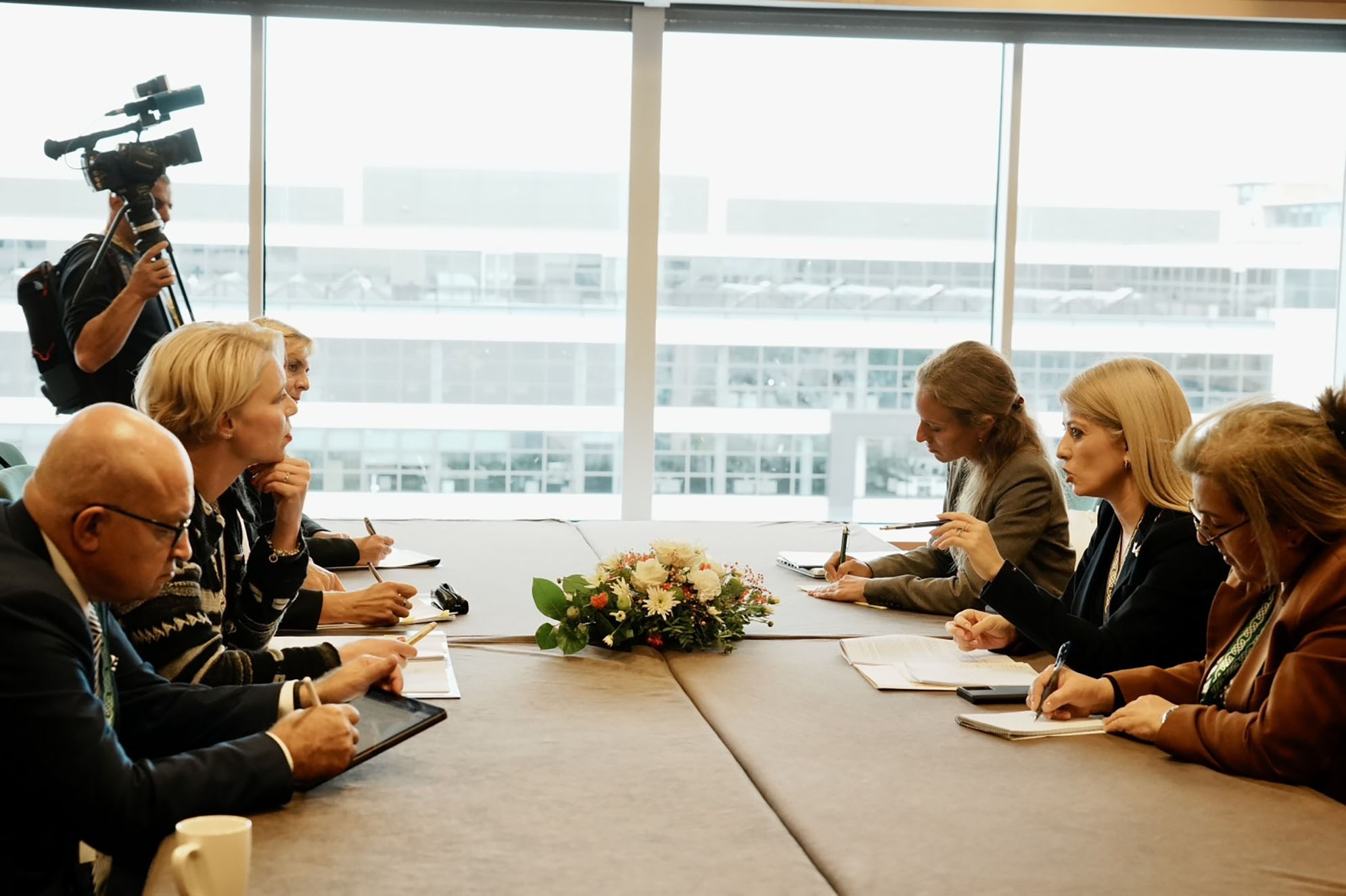 Συναντήσεις ΠτΒ με ομολόγους της από Γαλλία, Ισραήλ, Αρμενία, Σλοβενία