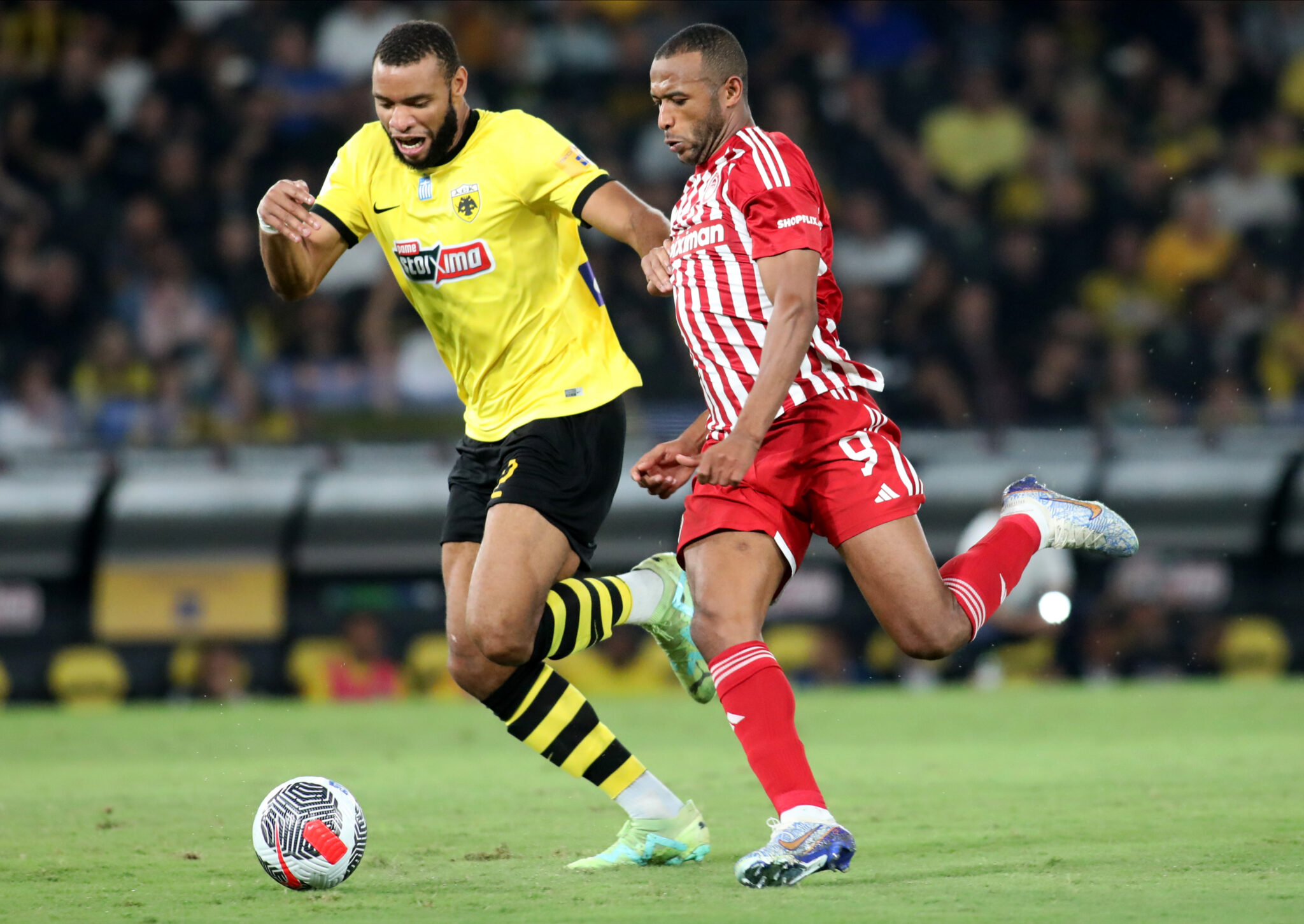 Βαθμολογία Super League: Μόνος πρώτος ο Ολυμπιακός, έχασε και άλλο έδαφος η ΑΕΚ