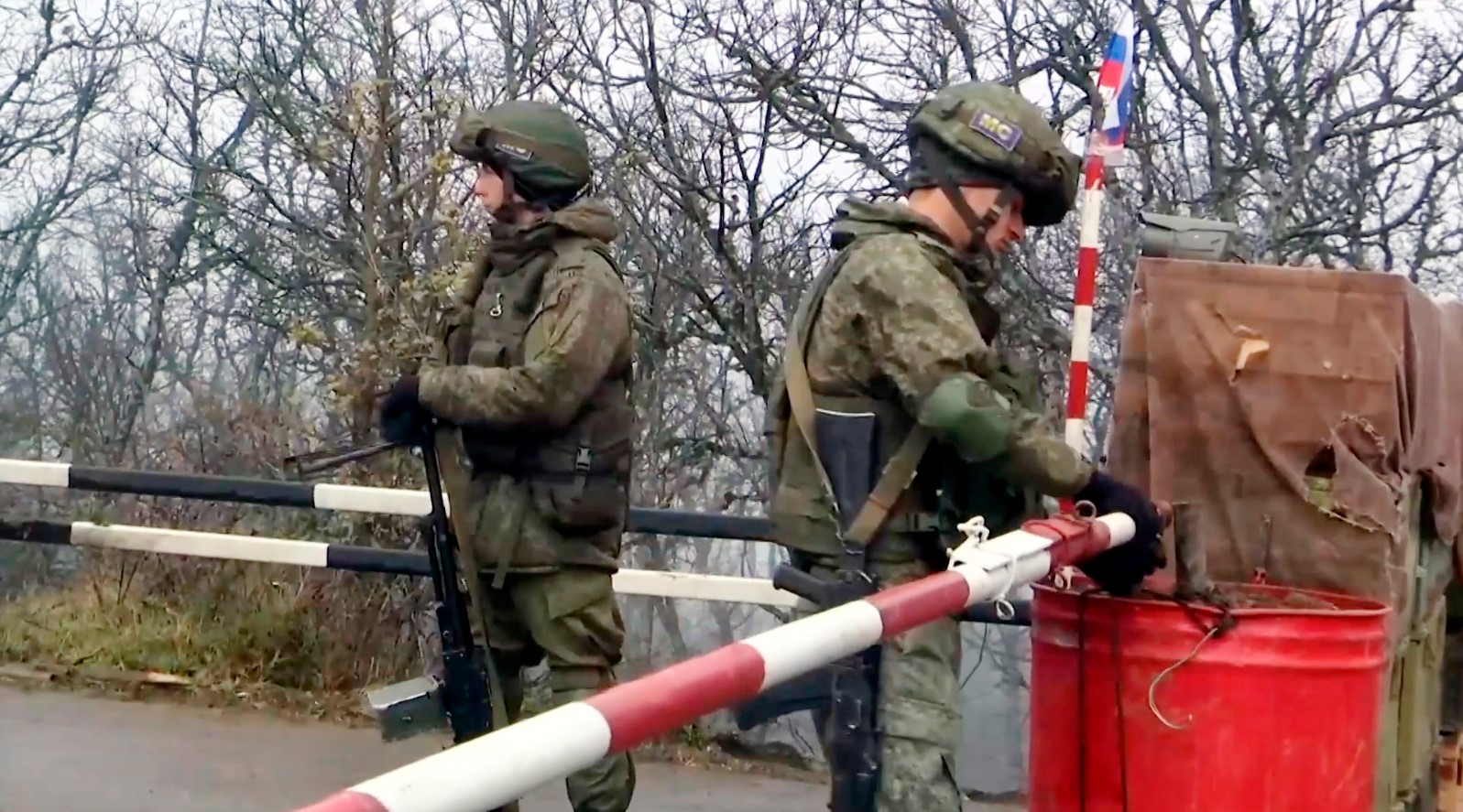 Η Αρμενία κατηγορεί το Αζερμπαϊτζάν για «εθνοκάθαρση και μαζικές θηριωδίες»