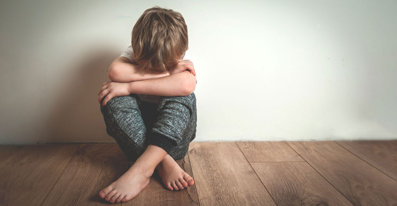 Κύπρια μάνα στην Ελλάδα άφησε μόνα τους στο σπίτι οκτώ ανήλικα παιδιά