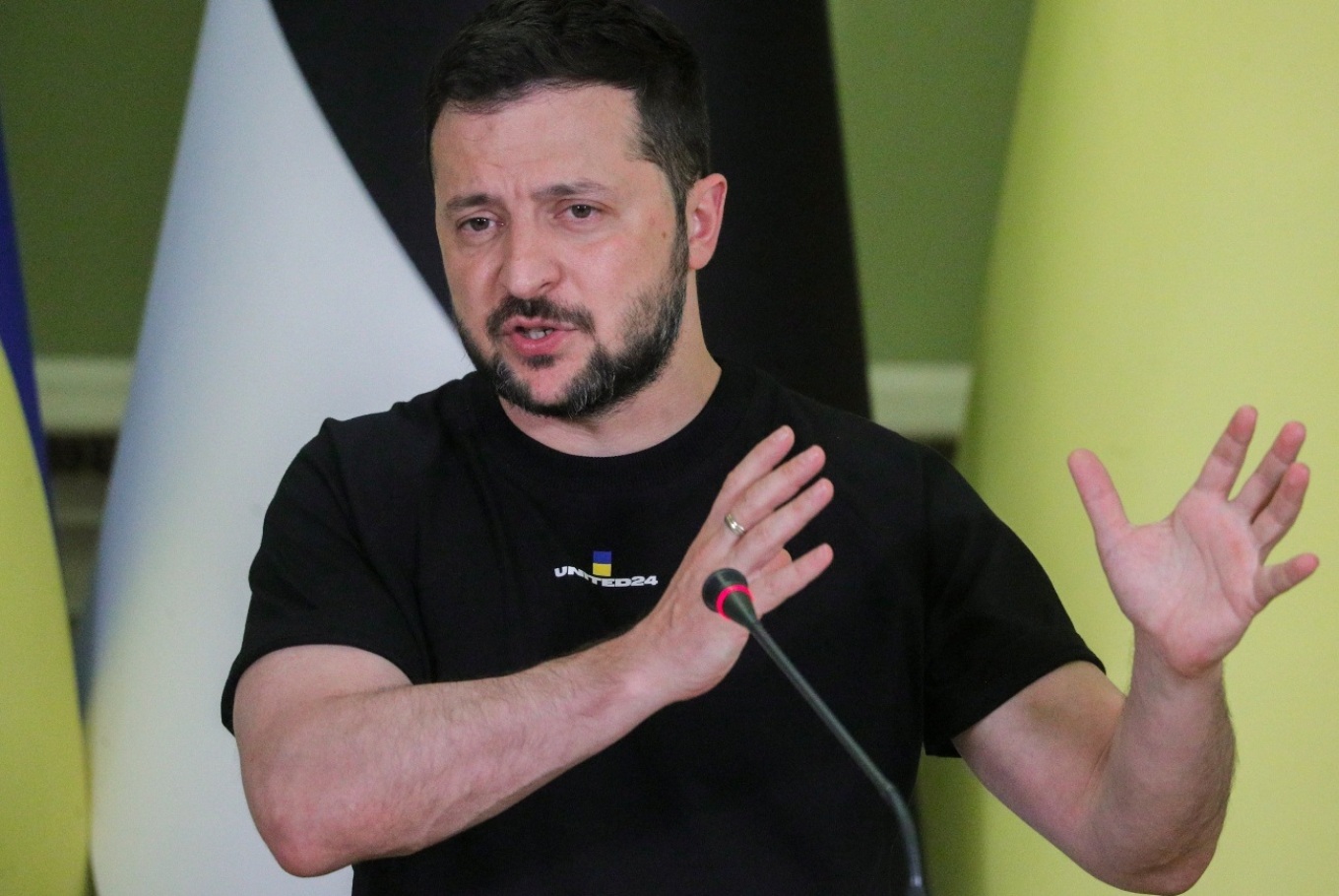 Παραδοχή Ζελένσκι:«Η αεροπορική υπεροχή της Ρωσίας εμποδίζει την αντεπίθεσή μας»