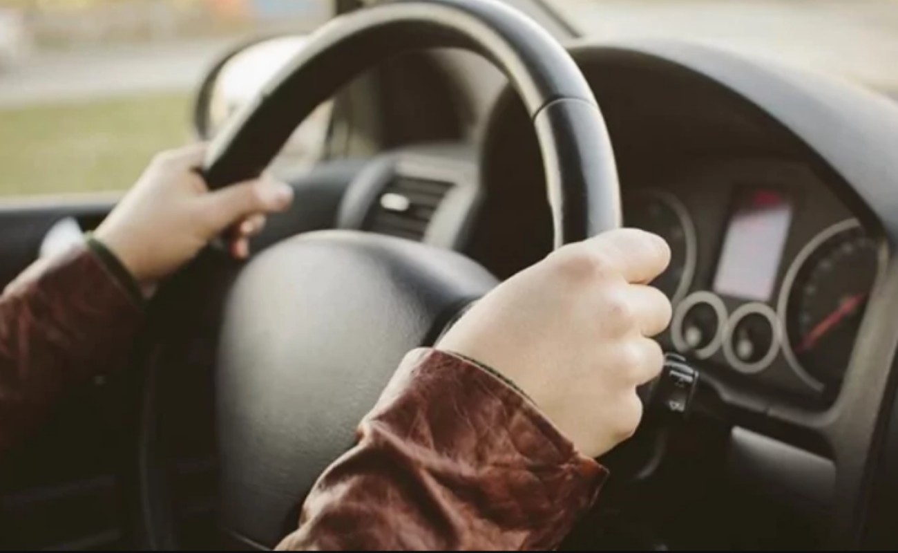 Ανήλικος στο τιμόνι με συνόδηγο τον θείο του στην Πάφο