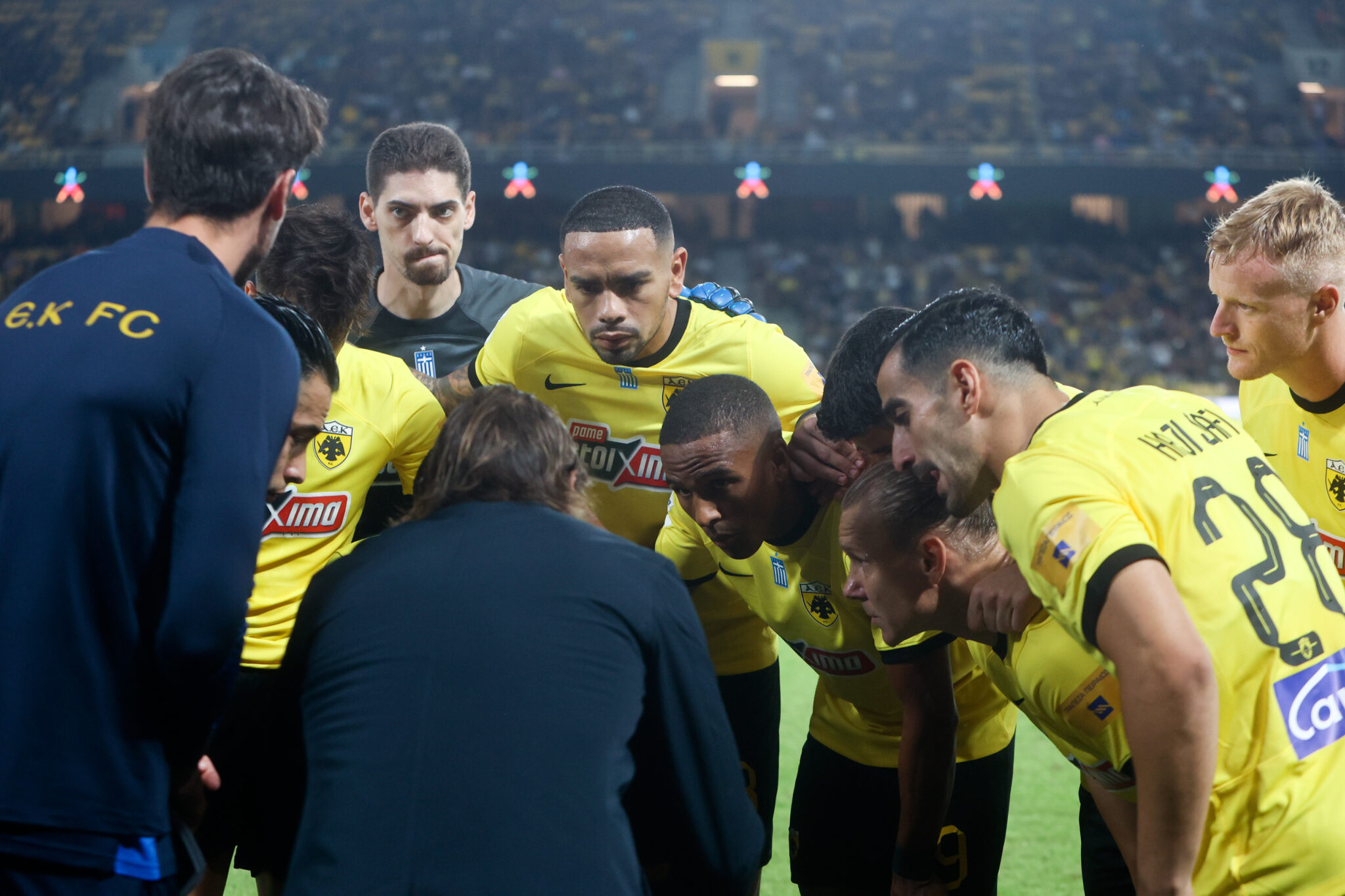 Περιμένει Γκατσίνοβιτς και τους άλλους διεθνείς ο Αλμέιδα