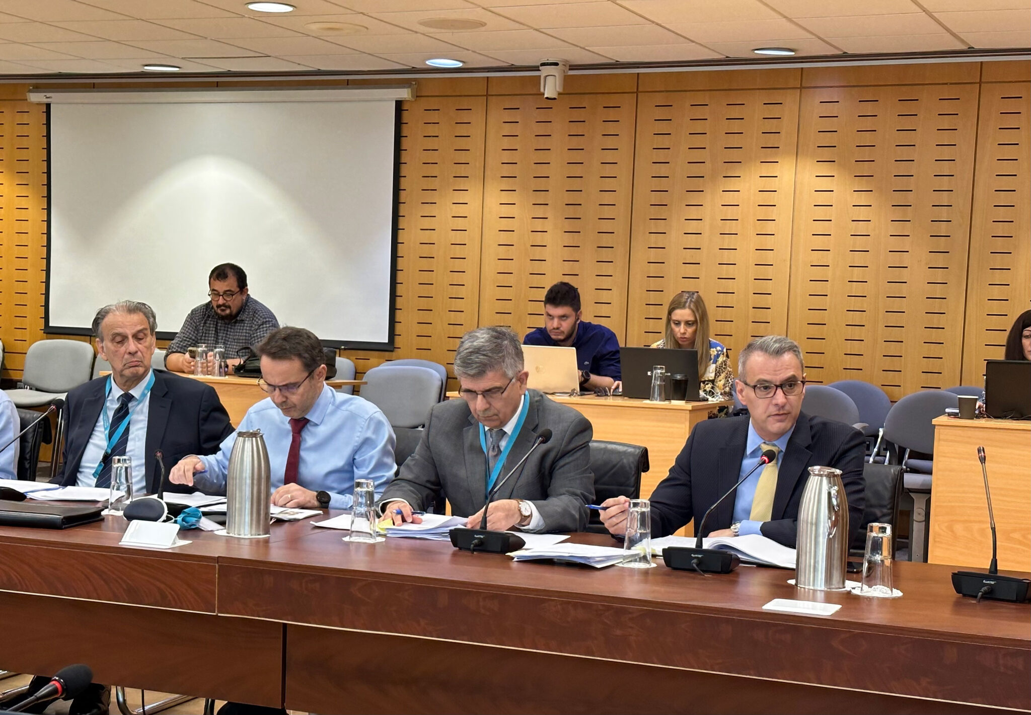 Στη Βουλή ο Προϋπολογισμός του 2024: Οι πρώτες αντιδράσεις των κομμάτων