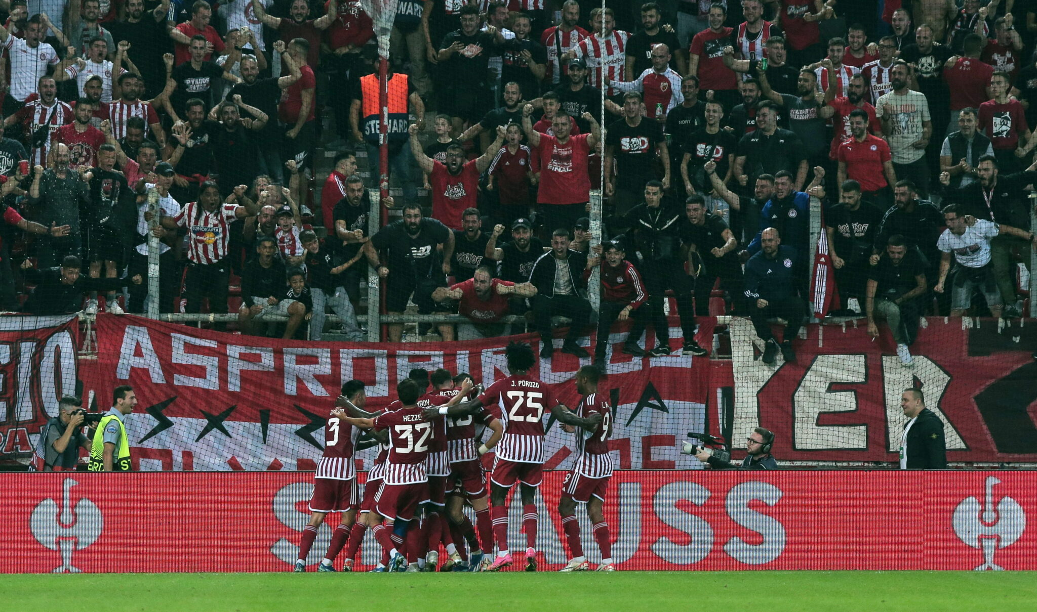 Τώρα η προσοχή στον ΟΦΗ, το σύνθημα στον Ολυμπιακό