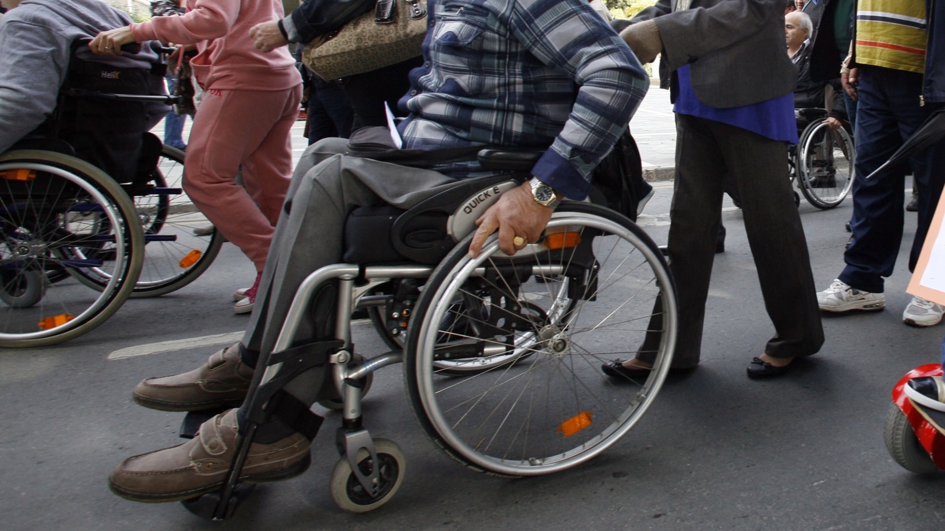 Όλα όσα αλλάζουν σε ΕΕΕ και επιδόματα τέκνου, πολυτέκνων, φοιτητών και ΑμεΑ