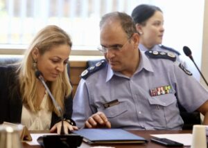 «Δεν τίθεται θέμα παύσης του Αρχηγού Αστυνομίας» λέει η Κουκκίδου