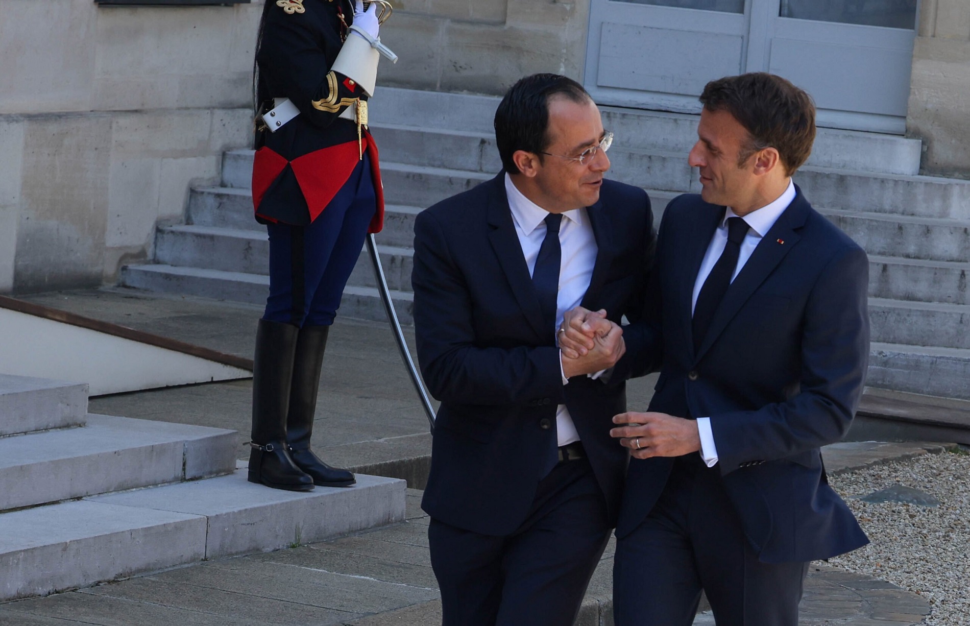 Τα μηνύματα Μακρόν, Μπάιντεν και Μητσοτάκη για την επέτειο της 1η Οκτωβρίου