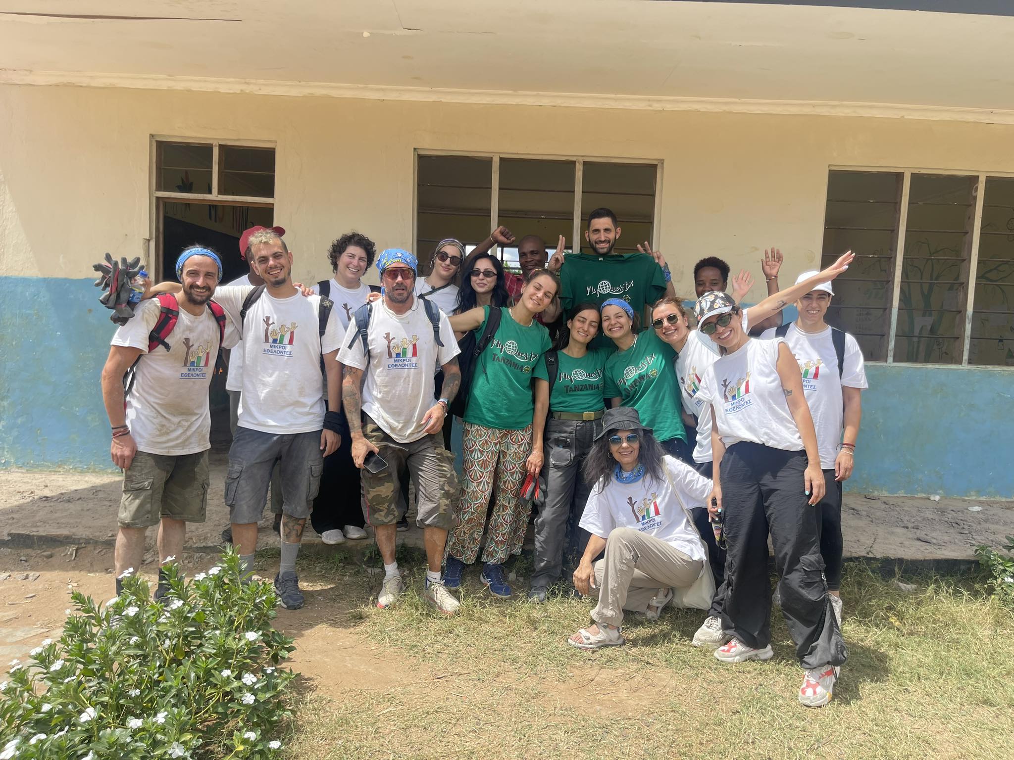 «Από τα παιδιά προς τα παιδιά»: Πρόσφεραν αγάπη και χαμόγελα στην Τανζανία