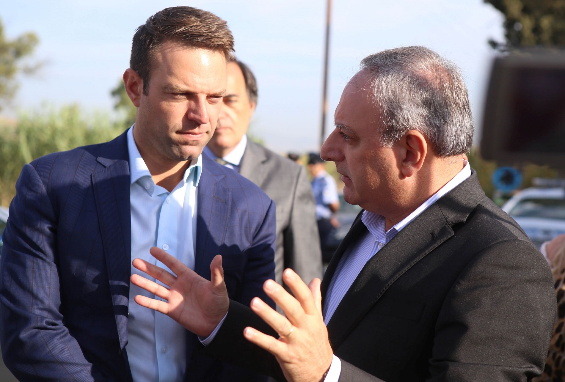 Ο Κασελάκης κατέθεσε στεφάνι στο μνημείο Μισιαούλη και Καβάζογλου