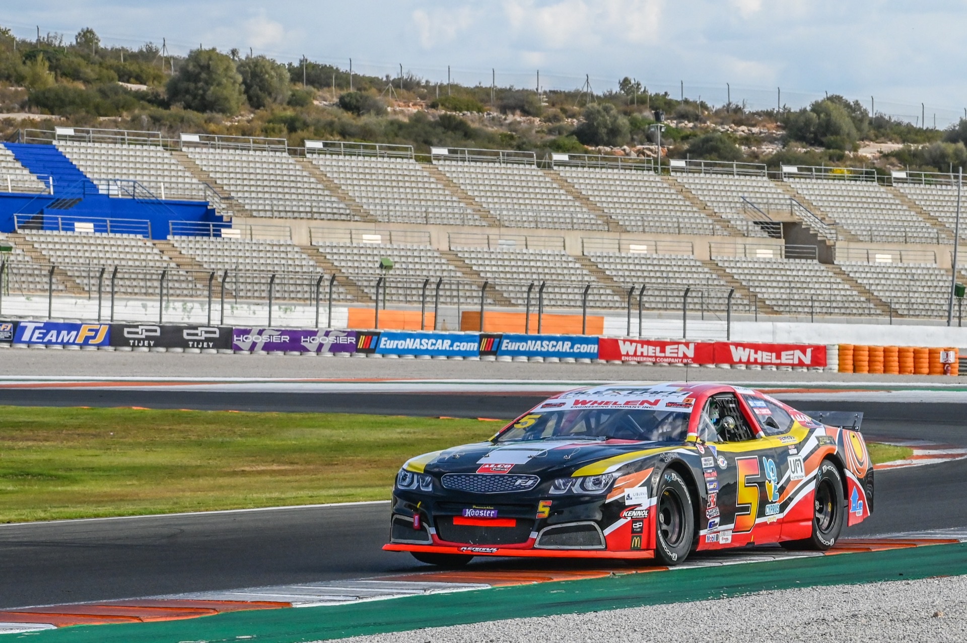 Την Κυριακή θα κριθεί ο τίτλος στο Ευρωπαϊκό Πρωτάθλημα NASCAR