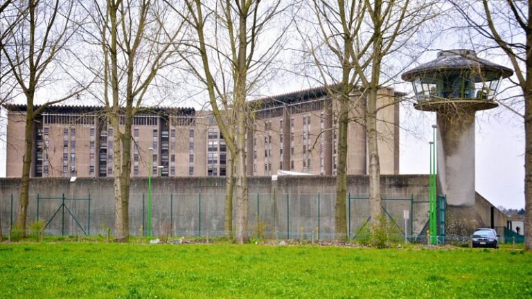 Σεξουαλικό σκάνδαλο με υπαλλήλους στη μεγαλύτερη φυλακή του Βελγίου