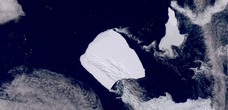 Αποκολλήθηκε το μεγαλύτερο παγόβουνο στον κόσμο και πλέει ανεξέλεγκτο
