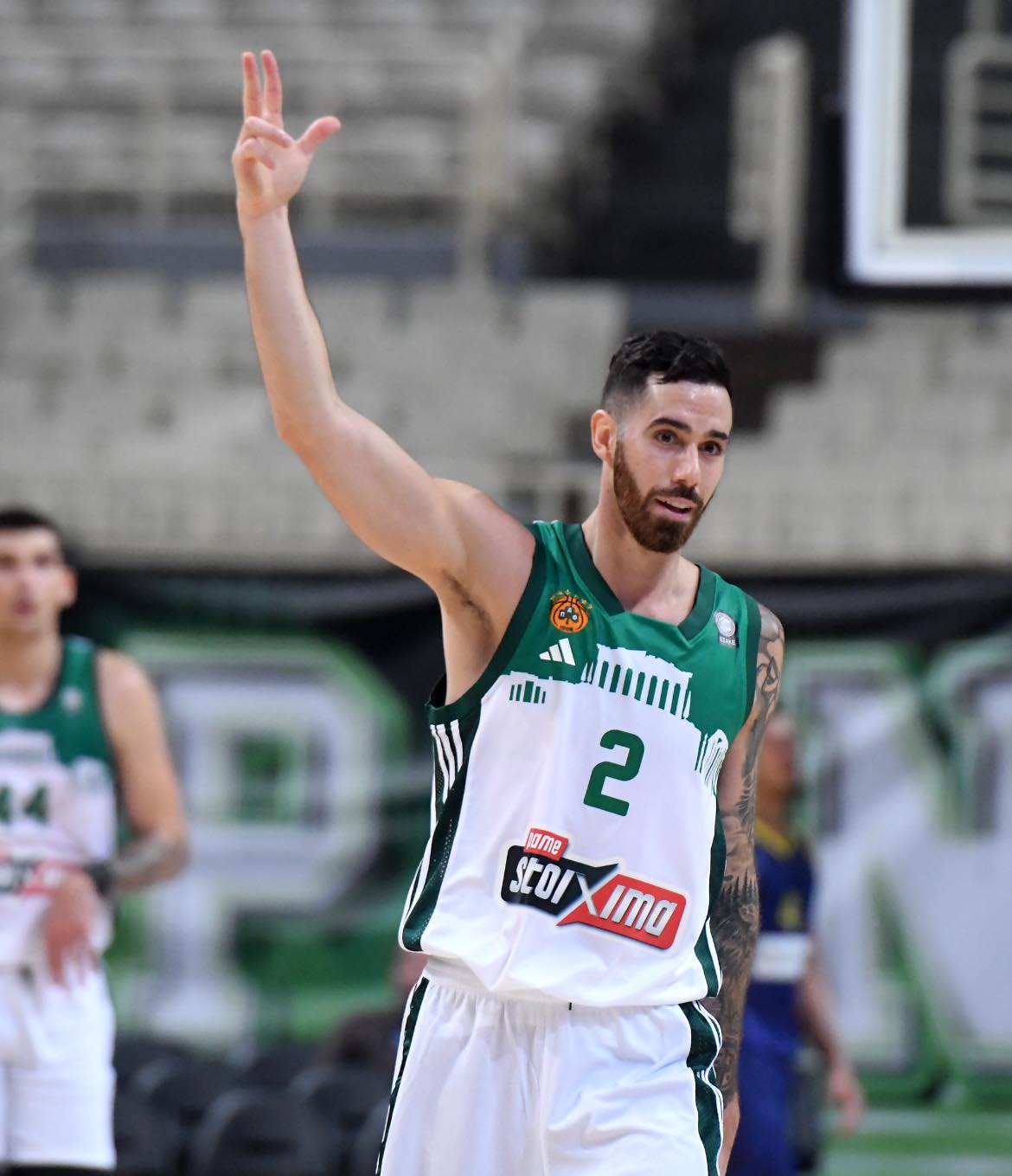 Σενάριο από Ιταλία για Βιλντόσα και Αρμάνι Μιλάνο