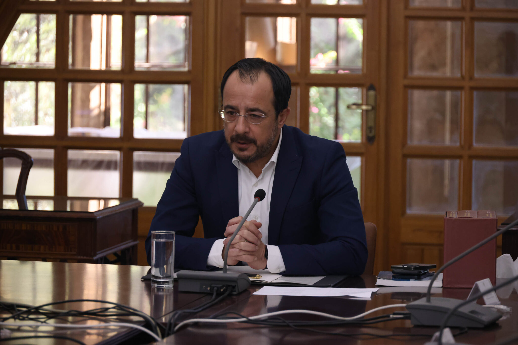 «Κόντρα» Προεδρικού-Ελεγκτικής για τα επιδόματα και τις υπερωρίες Χριστοδουλίδη