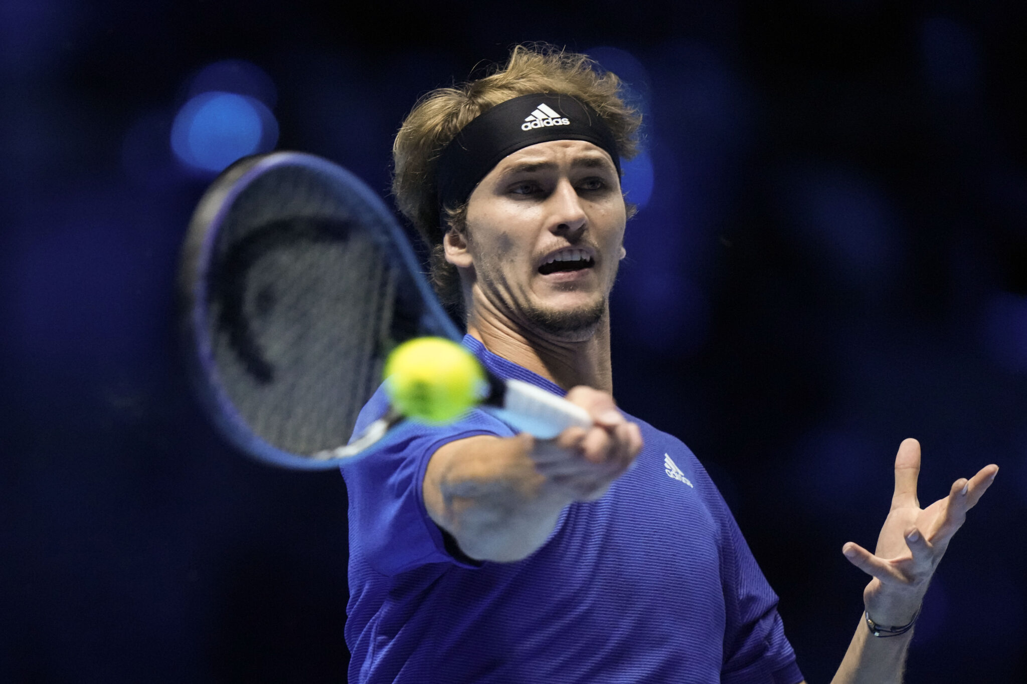 Πρόστιμο σχεδόν μισό εκατ. ευρώ στον Ζβέρεφ για επίθεση στην πρώην σύντροφό του