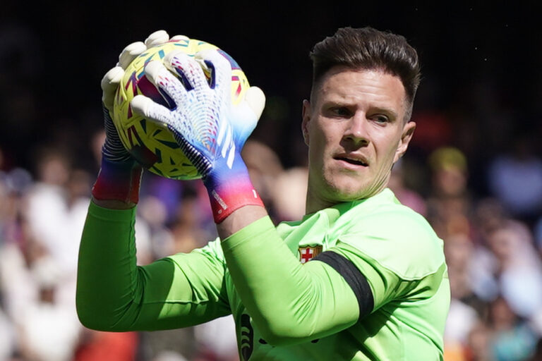 Εκτός από την εθνική Γερμανίας για τα δυο φιλικά ο Τερ Στέγκεν