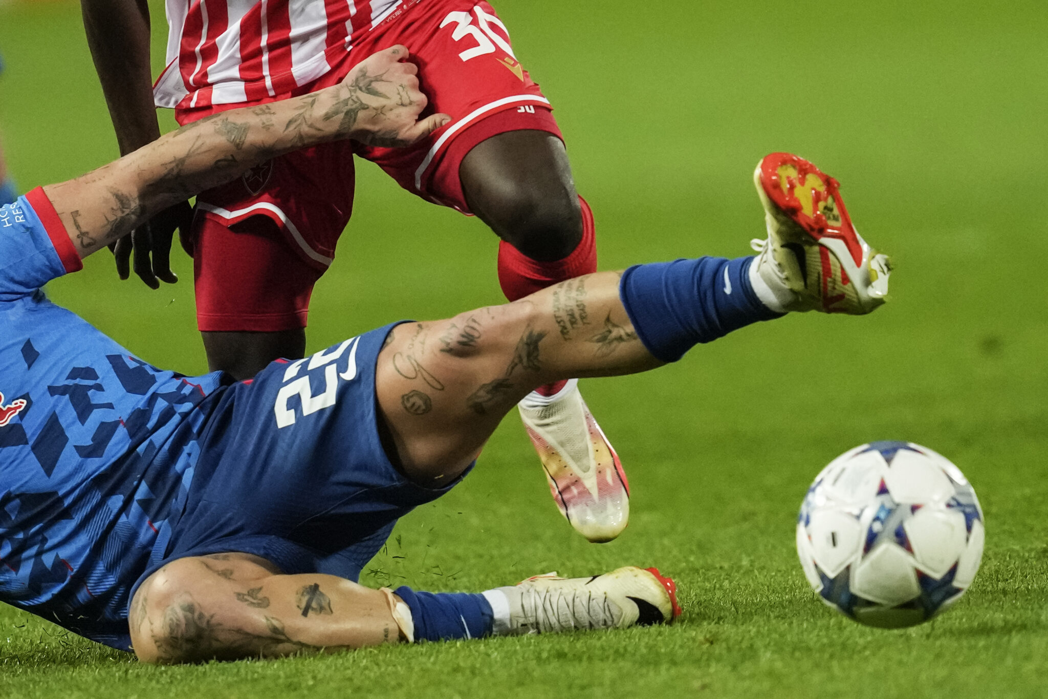 Champions League: Χαμός σε πέμπτο και έκτο όμιλο