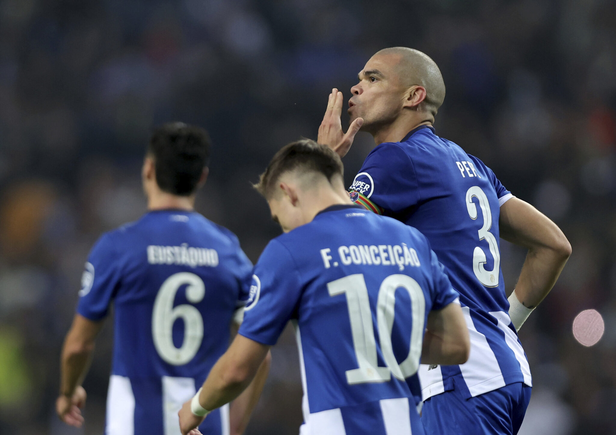 Η βραζιλιάνικη τριάδα της Πόρτο που απειλεί την Μπαρσελόνα