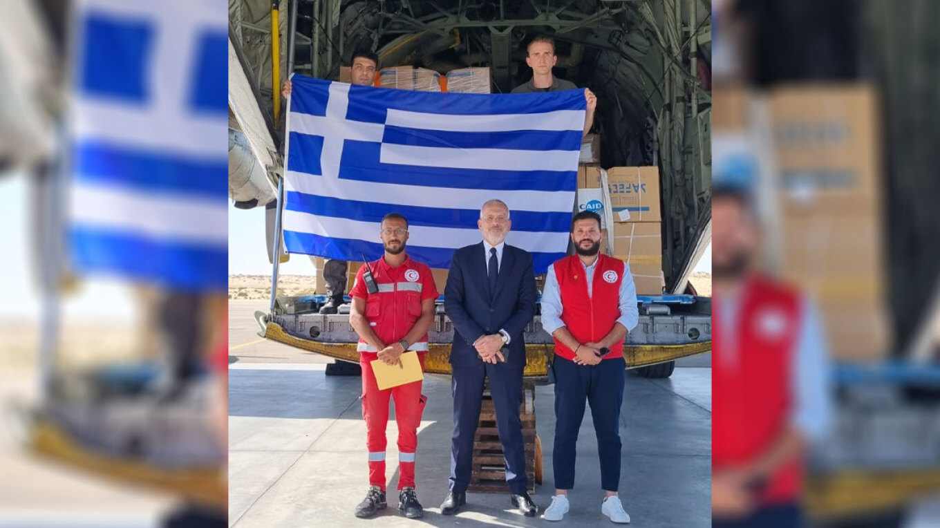 Προσγειώθηκε στην Αίγυπτο το ελληνικό C-130 με ανθρωπιστική βοήθεια για τη Γάζα