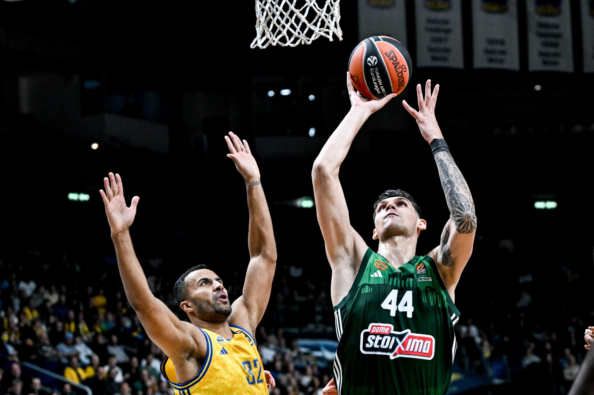 «Άλωσε» το Βερολίνο και πανηγύρισε το πρώτο του «διπλό» ο Παναθηναϊκός