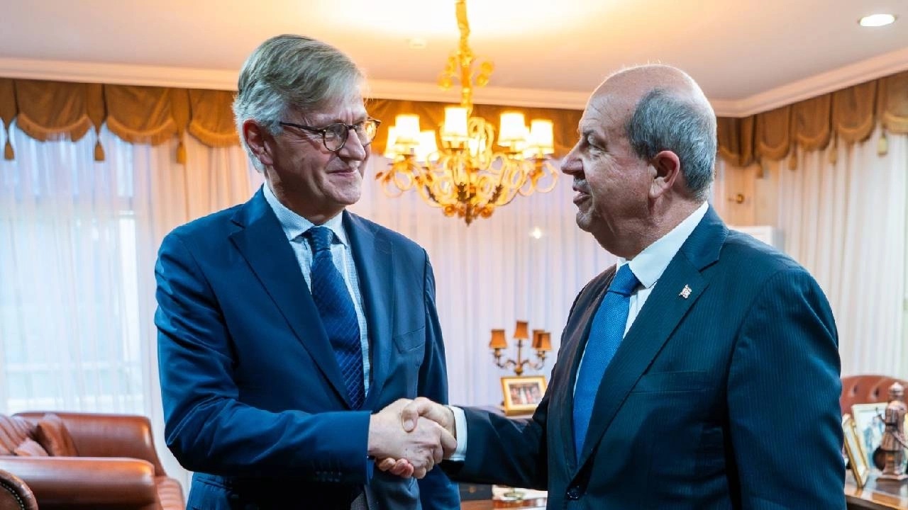 Καιρός για μια λύση δύο κρατών στην Κύπρο, είπε ο Τατάρ στον Λακρουά