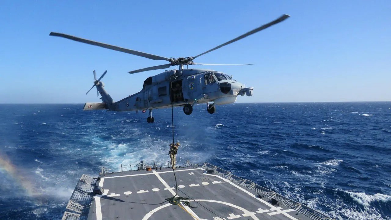 Τριάντα ναυτικά μίλια από το Κάβο Γκρέκο κατέπεσε το αμερικανικό ελικόπτερό