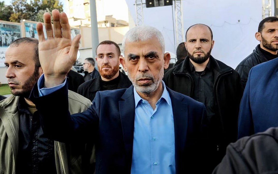 Ισραηλινά ΜΜΕ: Ο ηγέτης της Χαμάς στη Λωρίδα της Γάζας επισκέφθηκε ομήρους