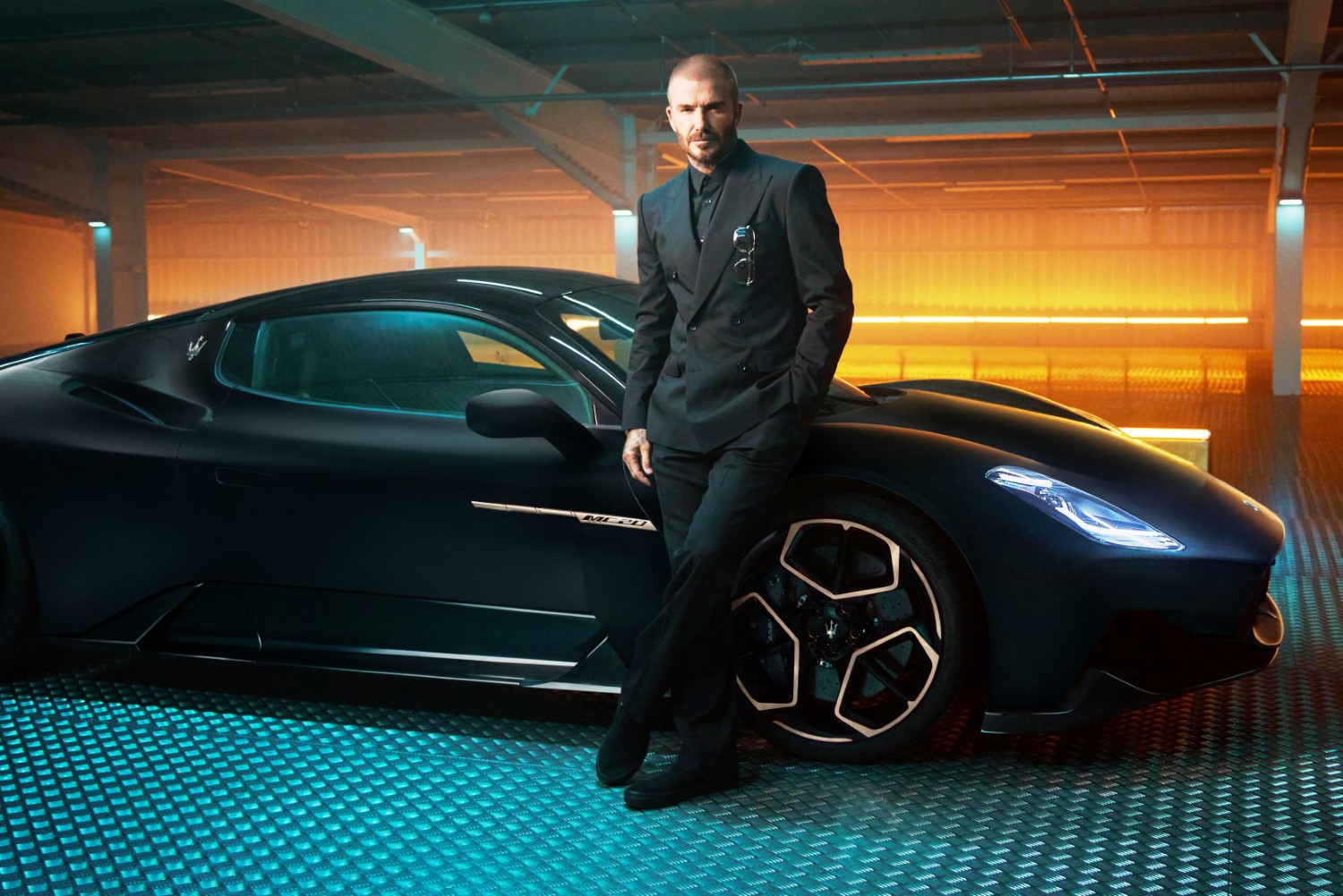O David Beckham παρουσιάζει τη μοναδική Maserati MC20 Notte Edition