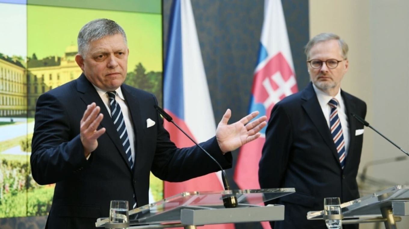 Πρωθυπουργός Σλοβακίας: Να αρχίσουν ειρηνευτικές διαπραγματεύσεις στην Ουκρανία