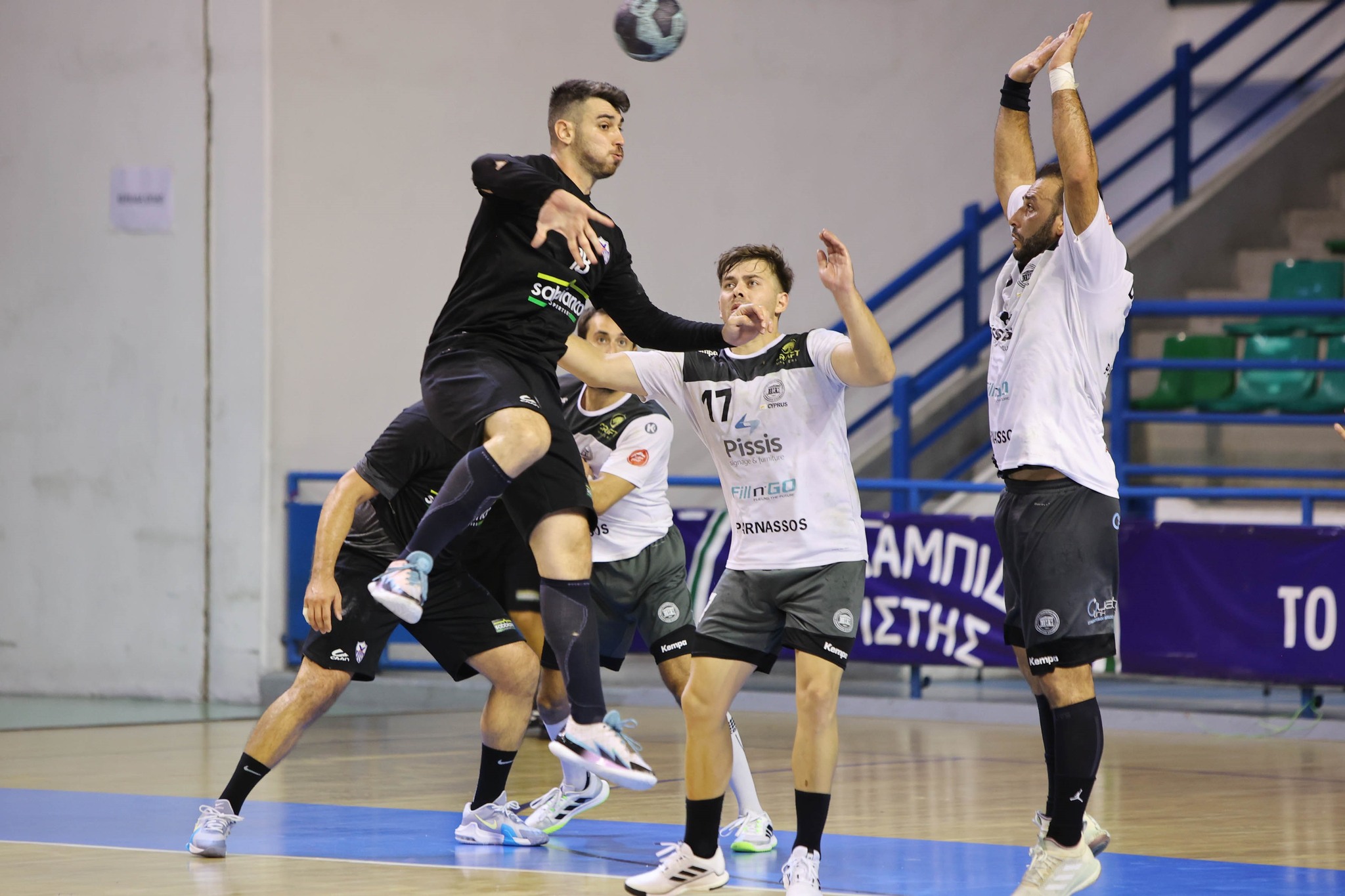 Χάντμπολ: Νίκες για Παρνασσό και Sabbianco Aνόρθωση, συνέχεια το Σάββατο