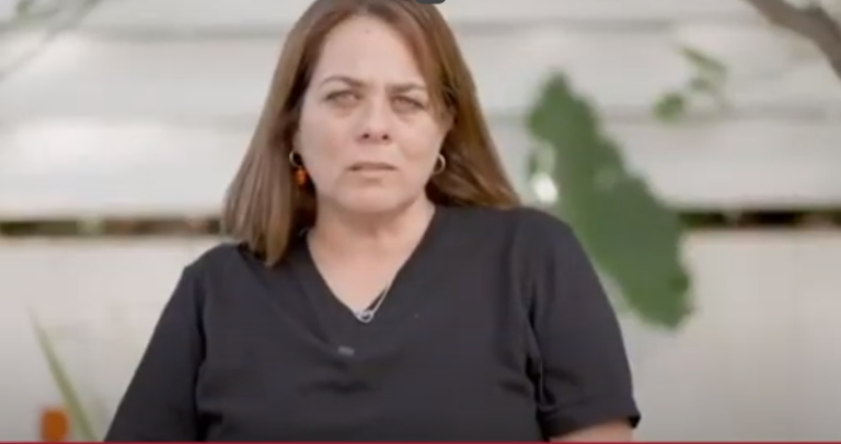 "Σας ζητώ, σας ικετεύω, πάρτε με κοντά τους τώρα! Θα είμαι η όμηρος 243"